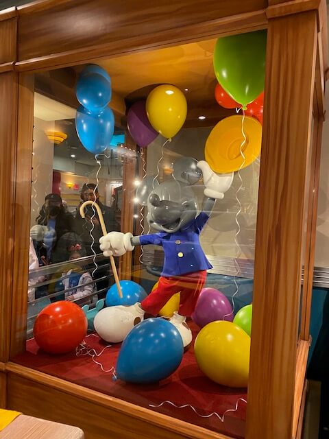 Mickey and Minnie's Runaway Railway Cake Balloons